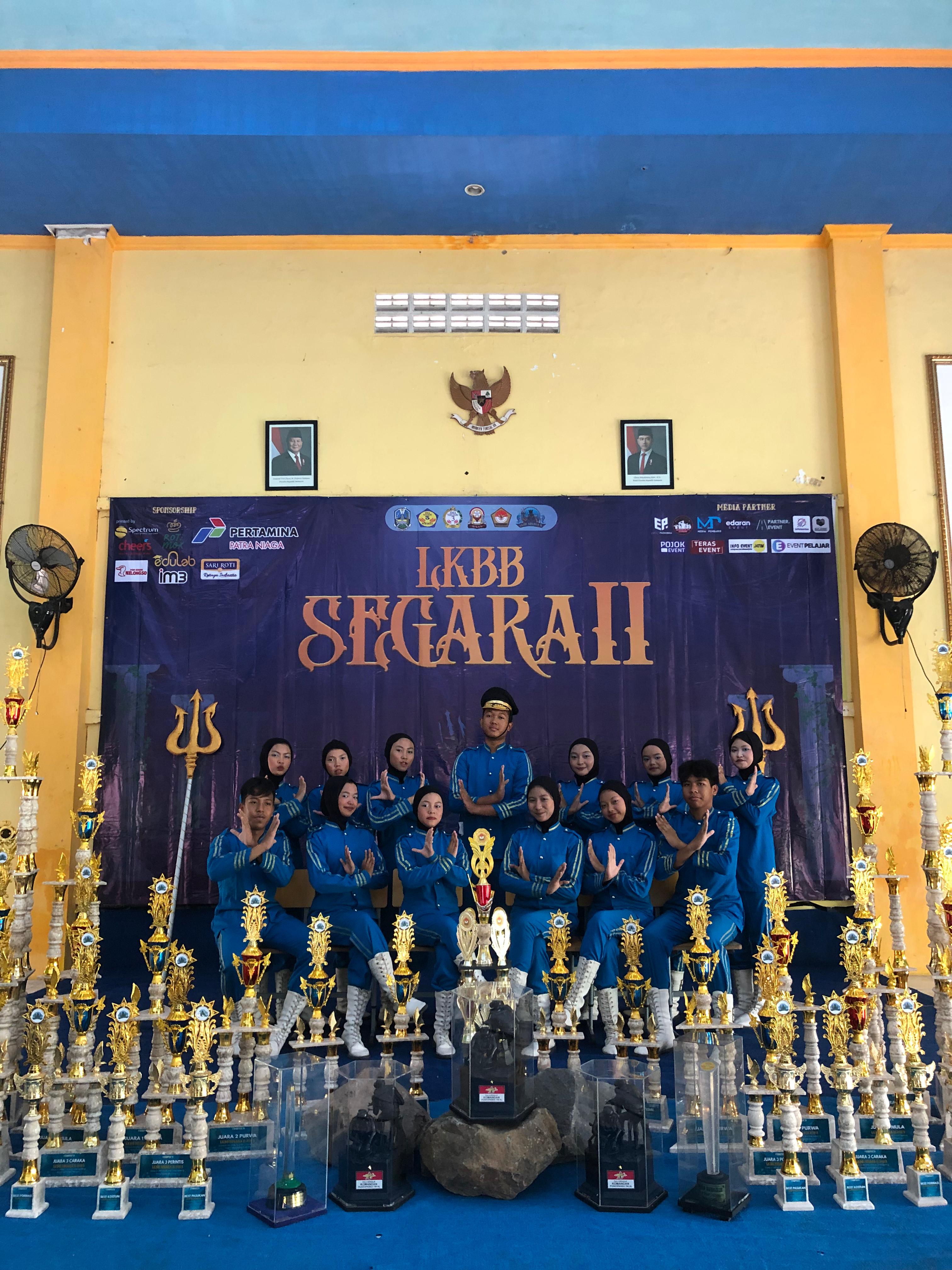 TIM PASKIBRA BARATURA SMPN 54 SURABAYA RAIH PENGHARGAAN DI LKBB SEGARA II 2025